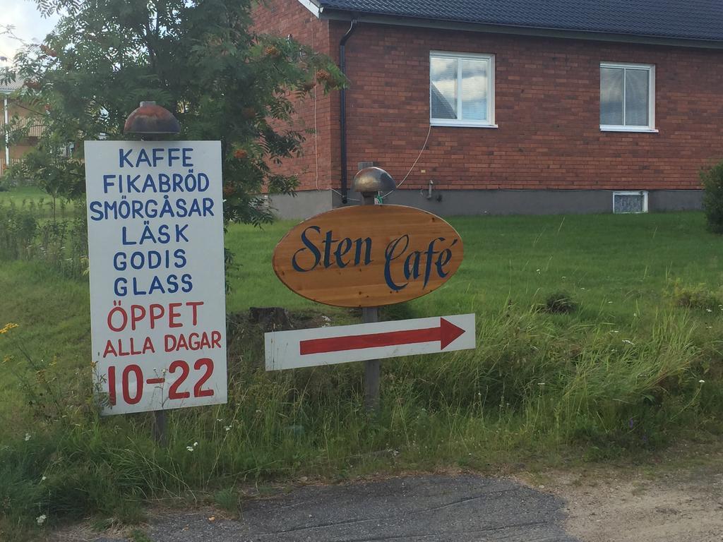 Stuga vid Hedenäsets stencafé Exterior foto